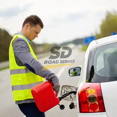 Roadside Assistance for Gas Refueling by SD Road Service in Chicago IL